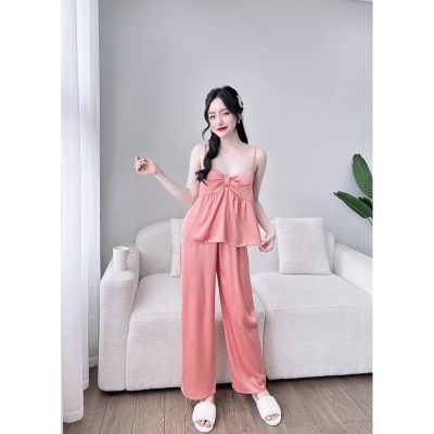 Xưởng sỉ quần áo hot trend