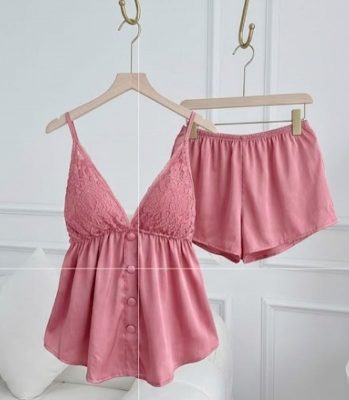 nguồn sỉ quần áo hot trend