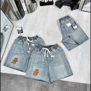 Quần Jean Ngang Đầu Gối Nữ